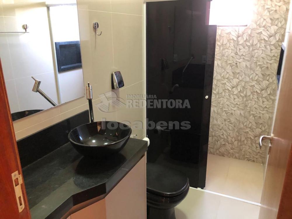 Alugar Casa / Padrão em São José do Rio Preto R$ 1.650,00 - Foto 7