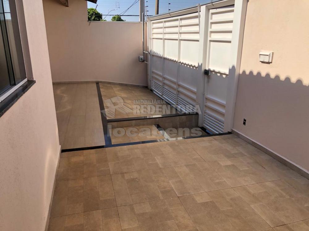 Alugar Casa / Padrão em São José do Rio Preto R$ 1.650,00 - Foto 19
