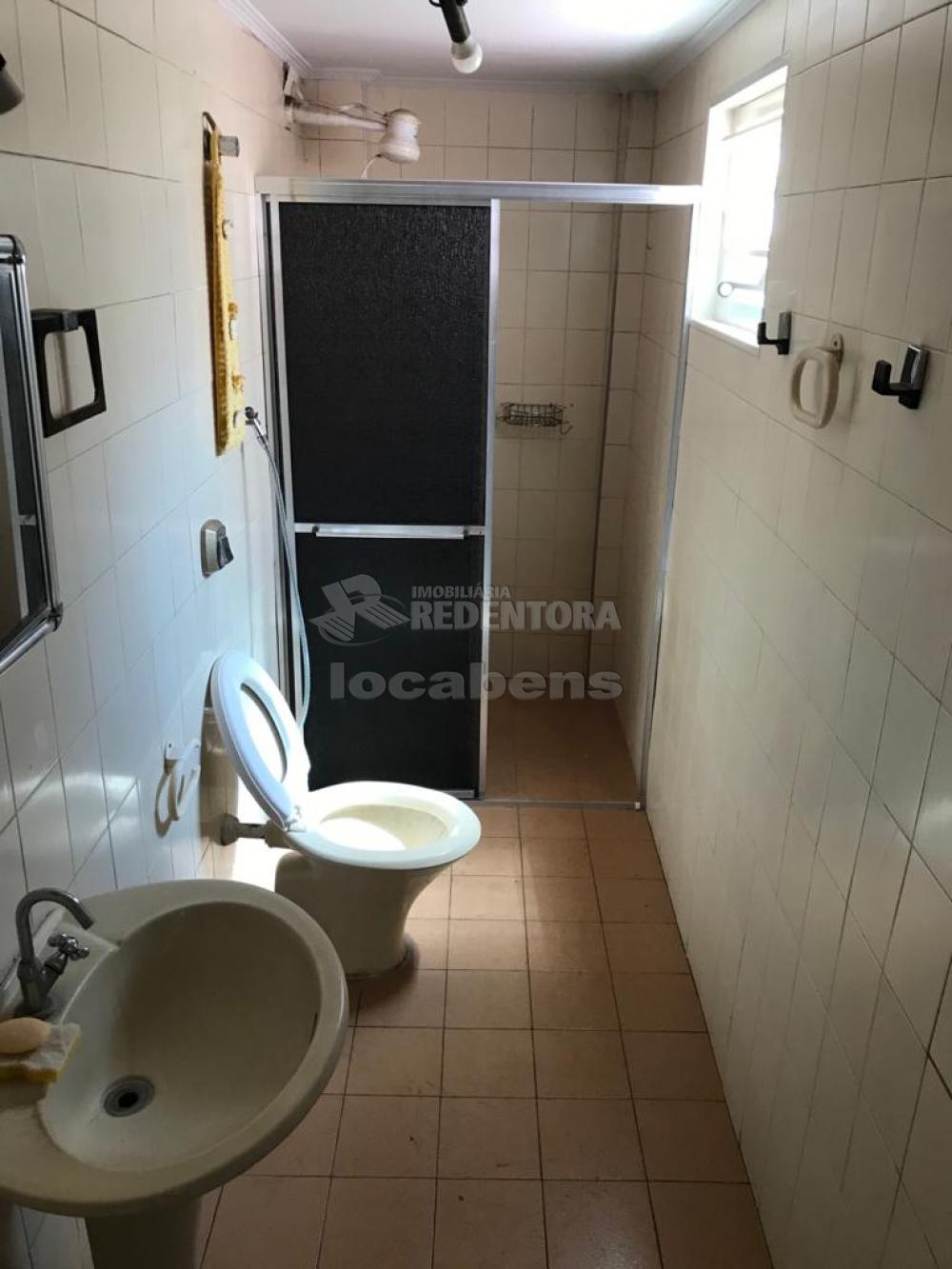 Comprar Apartamento / Padrão em São José do Rio Preto R$ 300.000,00 - Foto 4