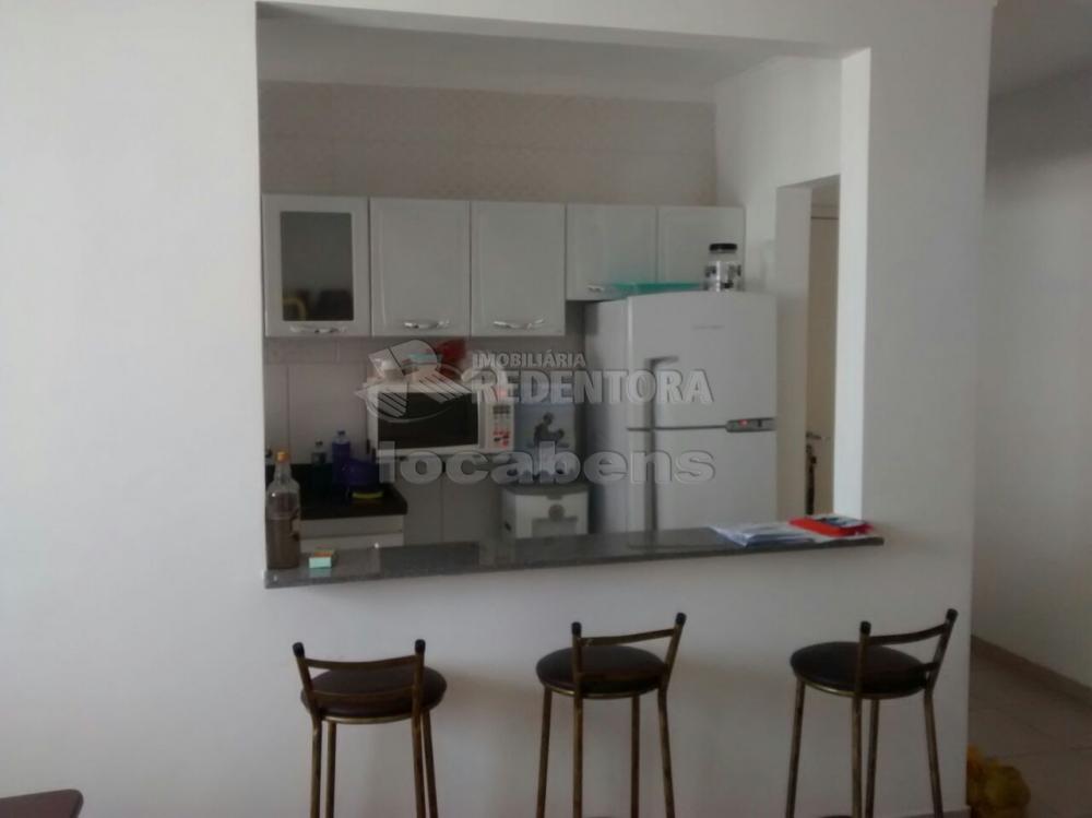 Comprar Apartamento / Cobertura em São José do Rio Preto R$ 230.000,00 - Foto 3