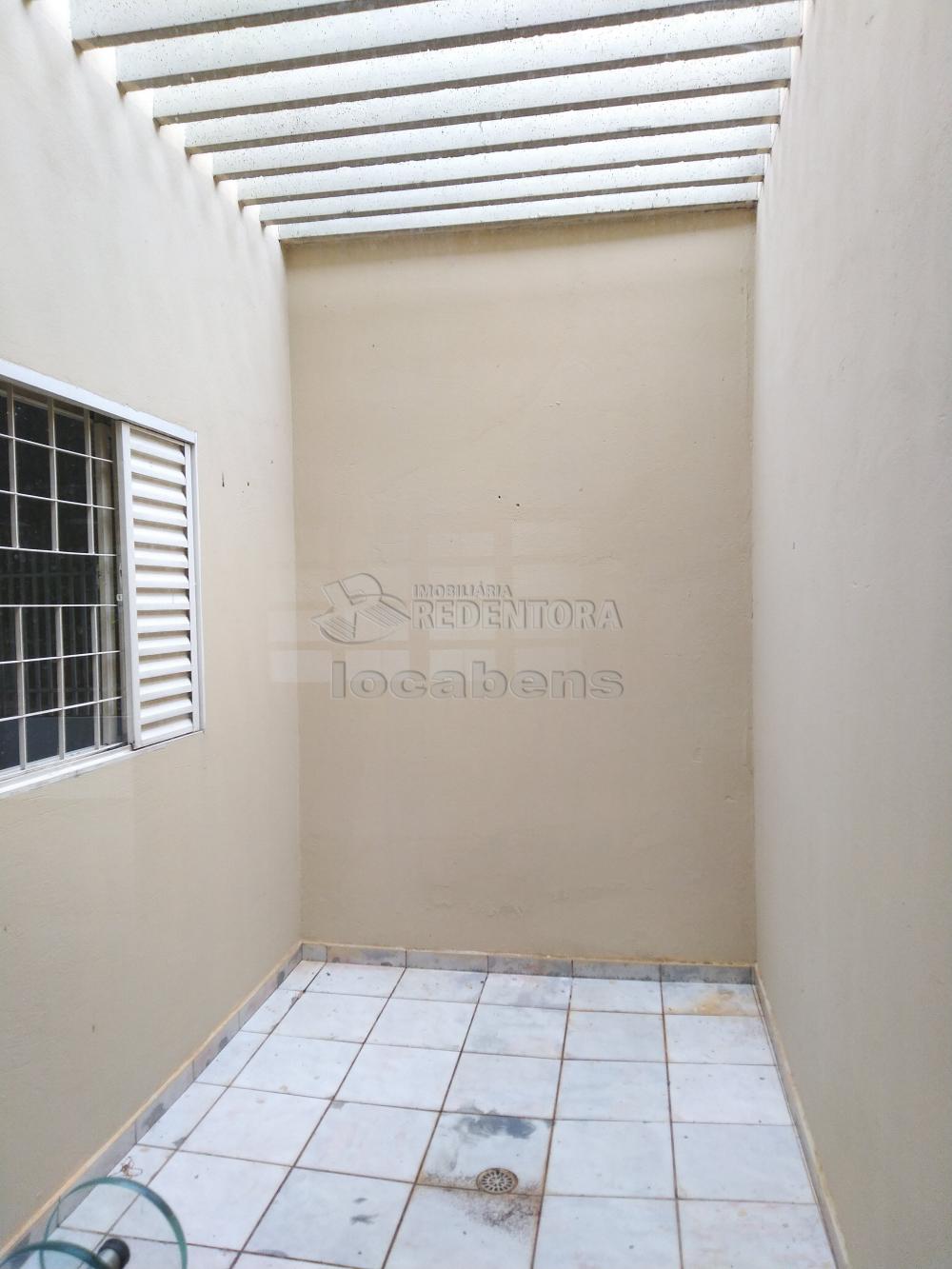 Comprar Casa / Padrão em São José do Rio Preto R$ 280.000,00 - Foto 3