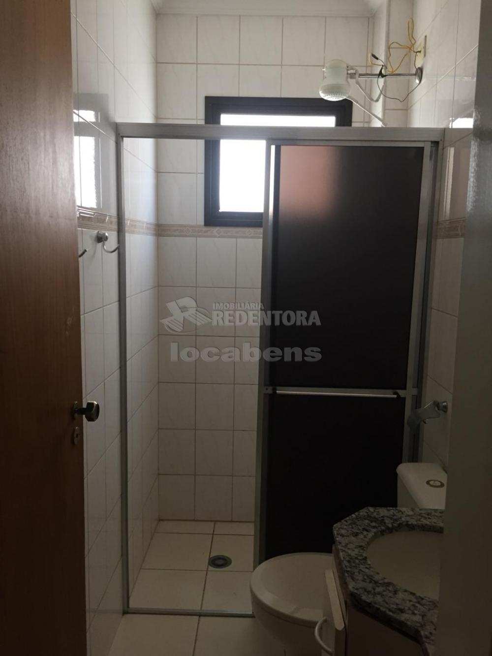 Alugar Apartamento / Padrão em São José do Rio Preto R$ 650,00 - Foto 5