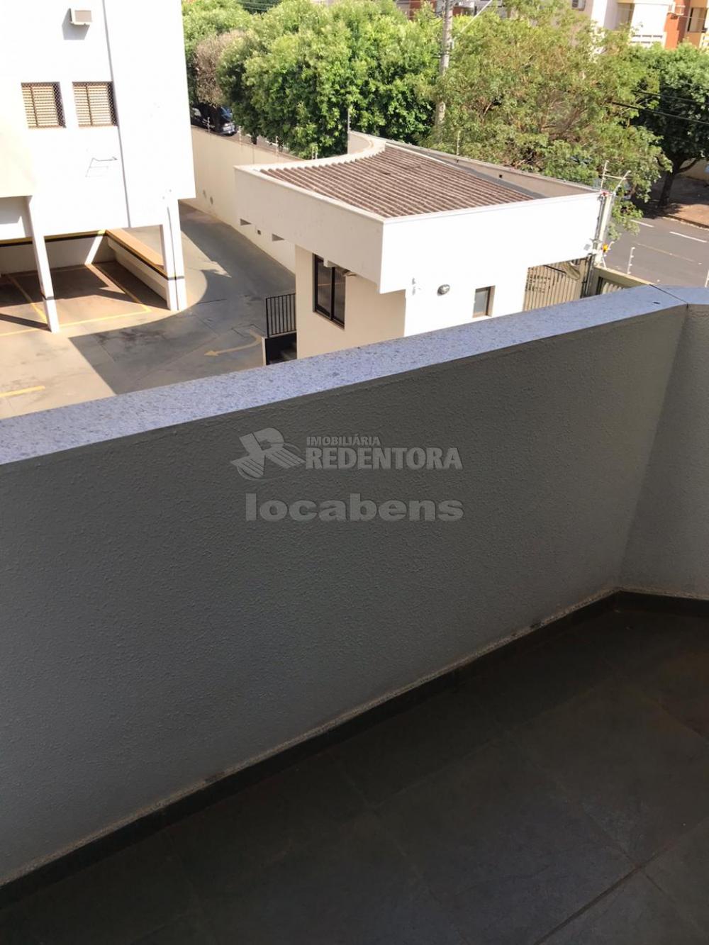 Alugar Apartamento / Padrão em São José do Rio Preto R$ 1.800,00 - Foto 8