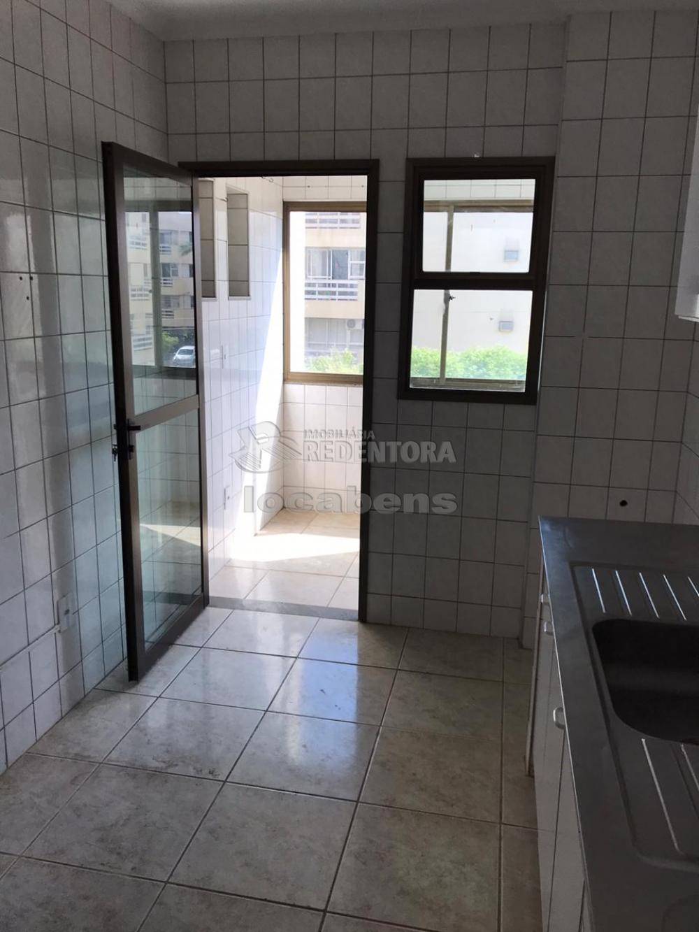 Alugar Apartamento / Padrão em São José do Rio Preto R$ 1.800,00 - Foto 6