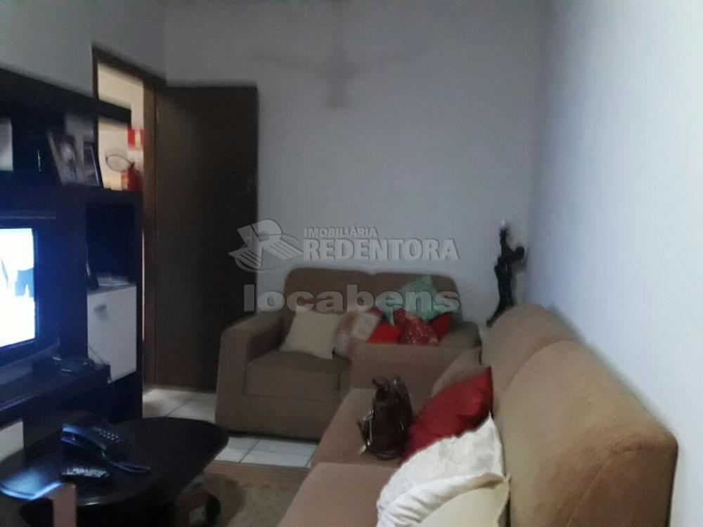 Comprar Apartamento / Padrão em São José do Rio Preto R$ 200.000,00 - Foto 2