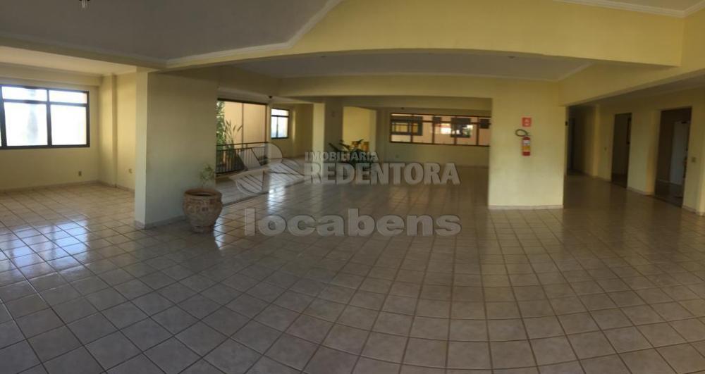Comprar Apartamento / Padrão em São José do Rio Preto R$ 320.000,00 - Foto 1