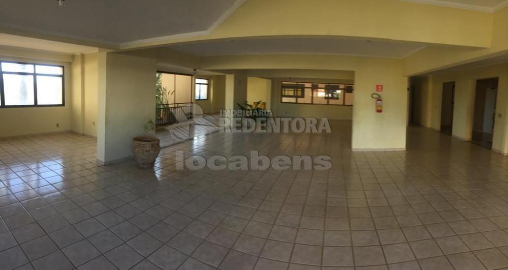 Comprar Apartamento / Padrão em São José do Rio Preto apenas R$ 350.000,00 - Foto 1