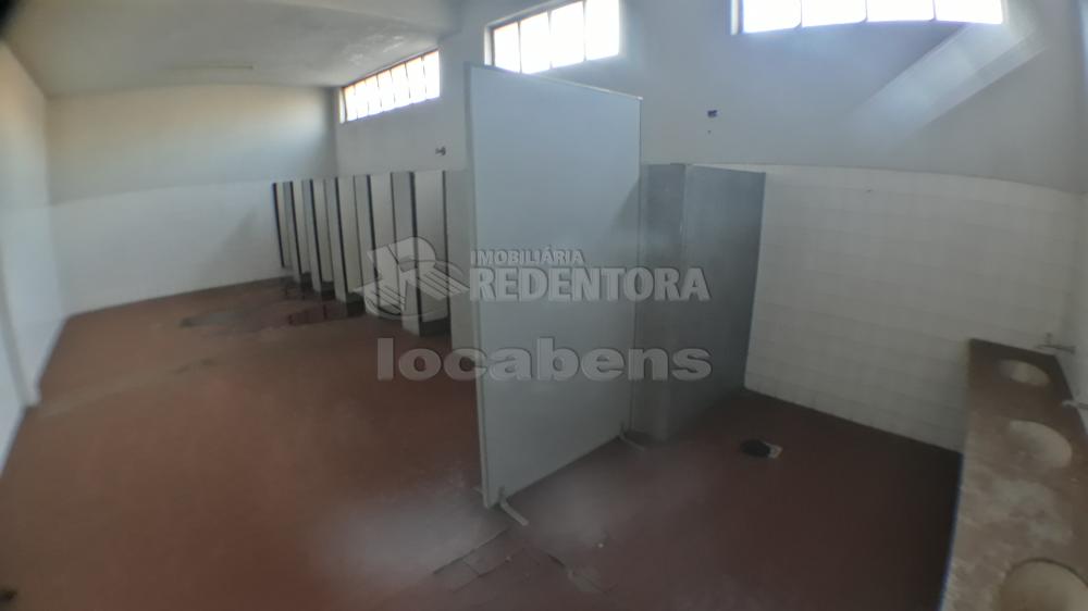 Alugar Comercial / Salão em Mirassol R$ 18.000,00 - Foto 18