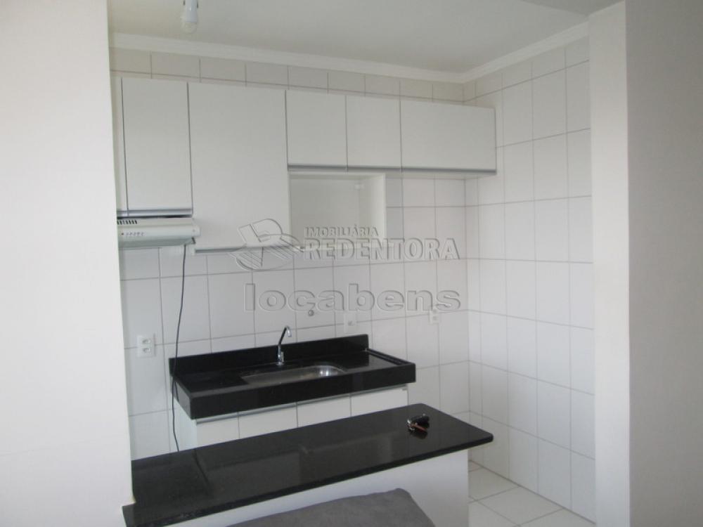 Comprar Apartamento / Padrão em São José do Rio Preto R$ 180.000,00 - Foto 9