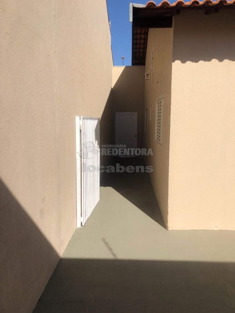 Comprar Casa / Padrão em São José do Rio Preto R$ 332.000,00 - Foto 4