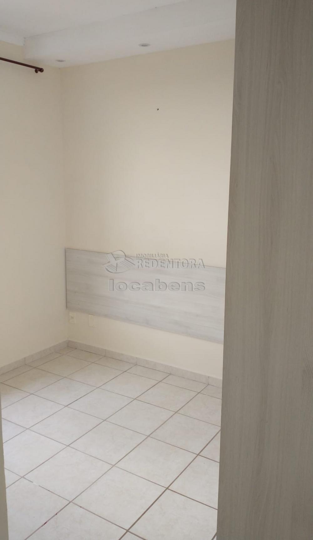 Alugar Apartamento / Padrão em São José do Rio Preto R$ 647,00 - Foto 9