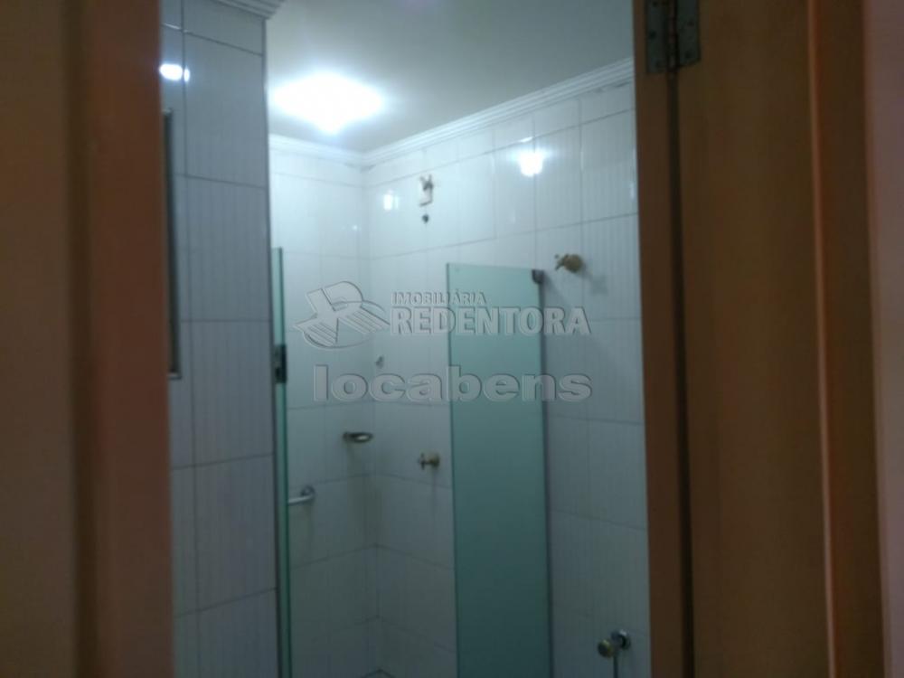 Alugar Apartamento / Padrão em São José do Rio Preto R$ 1.100,00 - Foto 5