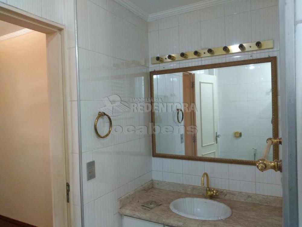 Alugar Apartamento / Padrão em São José do Rio Preto R$ 1.100,00 - Foto 10