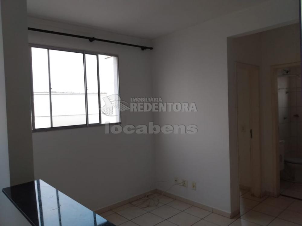 Alugar Apartamento / Padrão em São José do Rio Preto R$ 550,00 - Foto 8