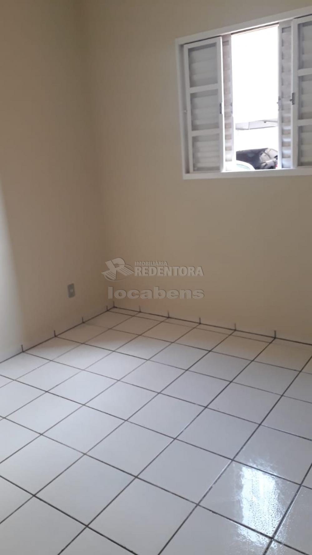 Comprar Apartamento / Padrão em São José do Rio Preto R$ 130.000,00 - Foto 5