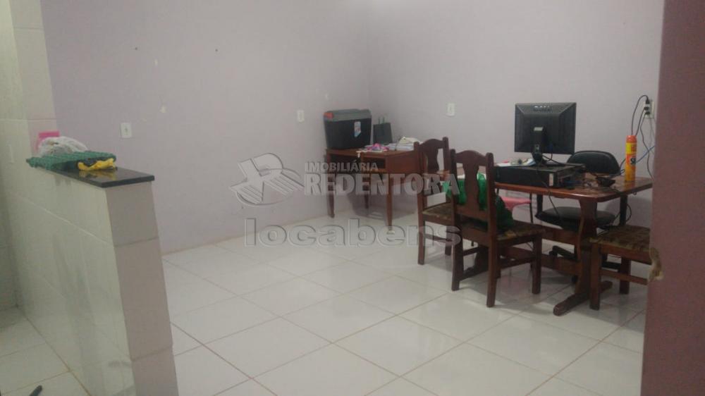 Comprar Casa / Padrão em São José do Rio Preto R$ 250.000,00 - Foto 2