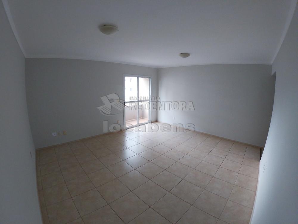 Alugar Apartamento / Padrão em São José do Rio Preto R$ 1.300,00 - Foto 4