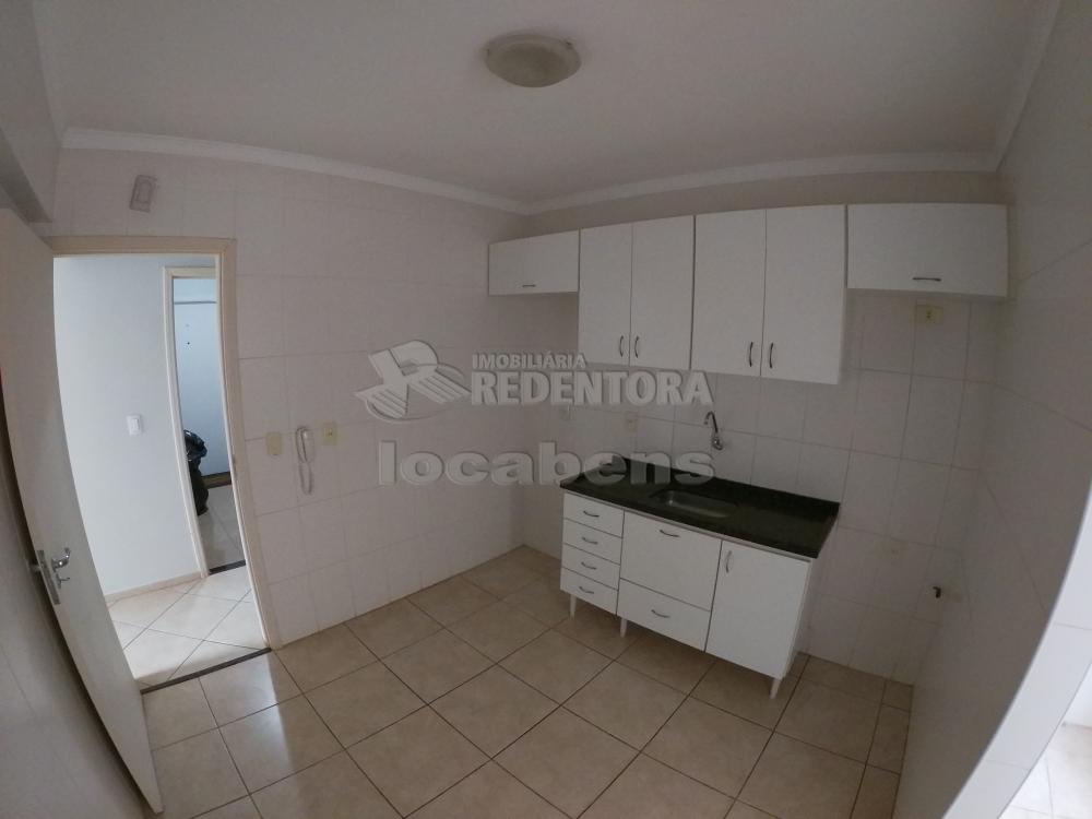 Alugar Apartamento / Padrão em São José do Rio Preto R$ 1.300,00 - Foto 8