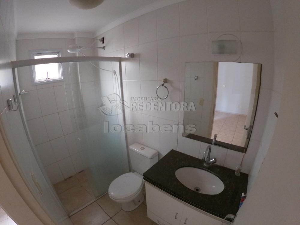 Alugar Apartamento / Padrão em São José do Rio Preto R$ 1.300,00 - Foto 16