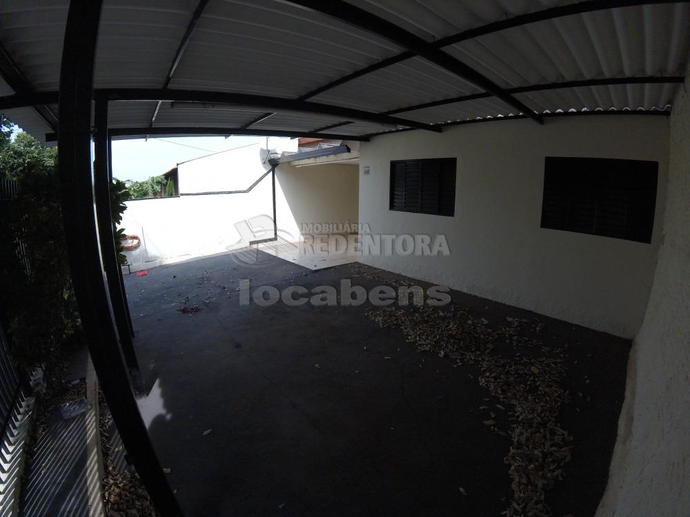 Alugar Casa / Padrão em São José do Rio Preto R$ 900,00 - Foto 2