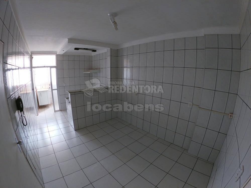 Alugar Apartamento / Padrão em São José do Rio Preto R$ 1.150,00 - Foto 7