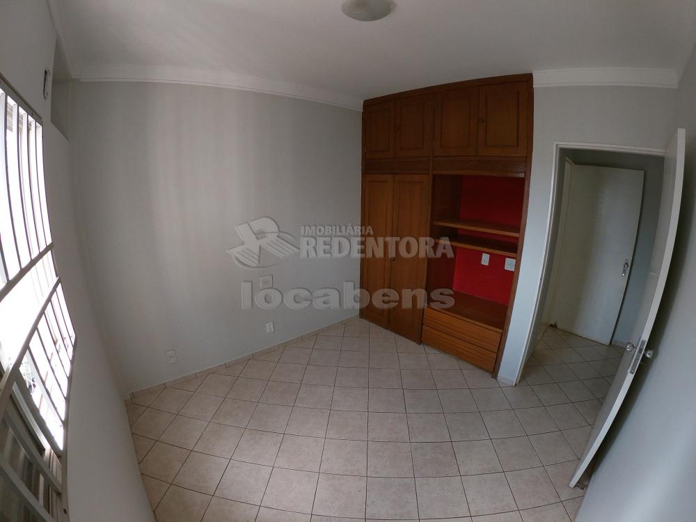 Alugar Apartamento / Padrão em São José do Rio Preto R$ 1.150,00 - Foto 15