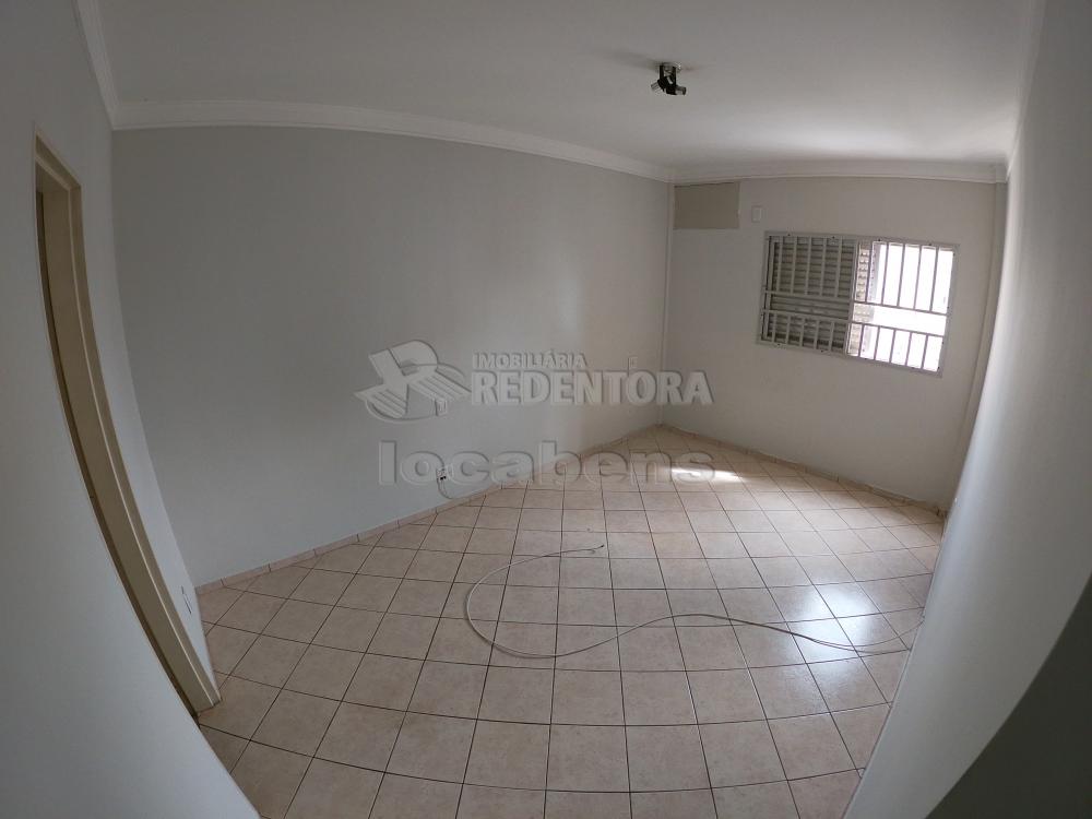 Alugar Apartamento / Padrão em São José do Rio Preto R$ 1.150,00 - Foto 22
