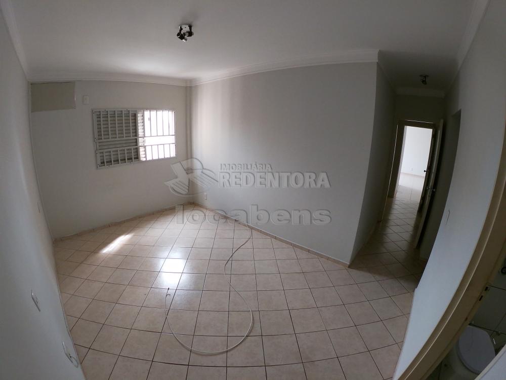 Alugar Apartamento / Padrão em São José do Rio Preto R$ 1.150,00 - Foto 24