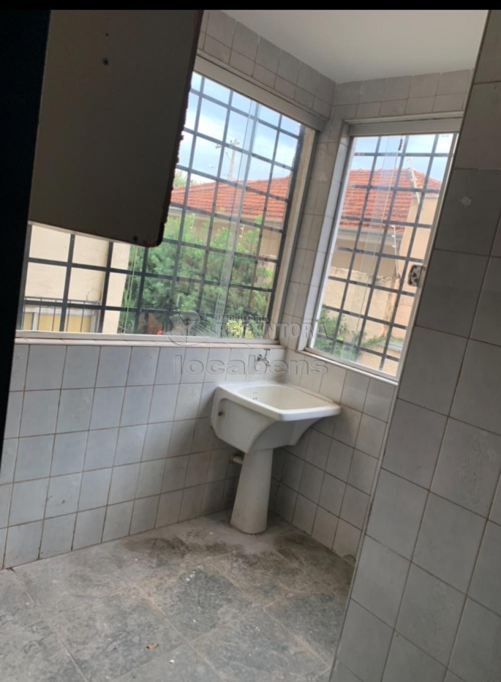 Alugar Apartamento / Padrão em São José do Rio Preto R$ 1.000,00 - Foto 4