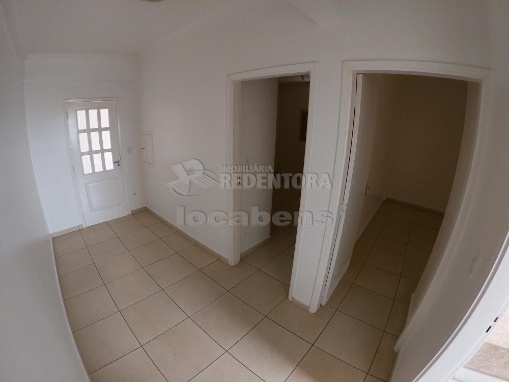 Alugar Apartamento / Padrão em São José do Rio Preto R$ 650,00 - Foto 16