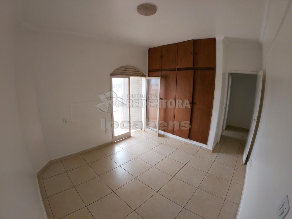 Alugar Apartamento / Padrão em São José do Rio Preto R$ 650,00 - Foto 21