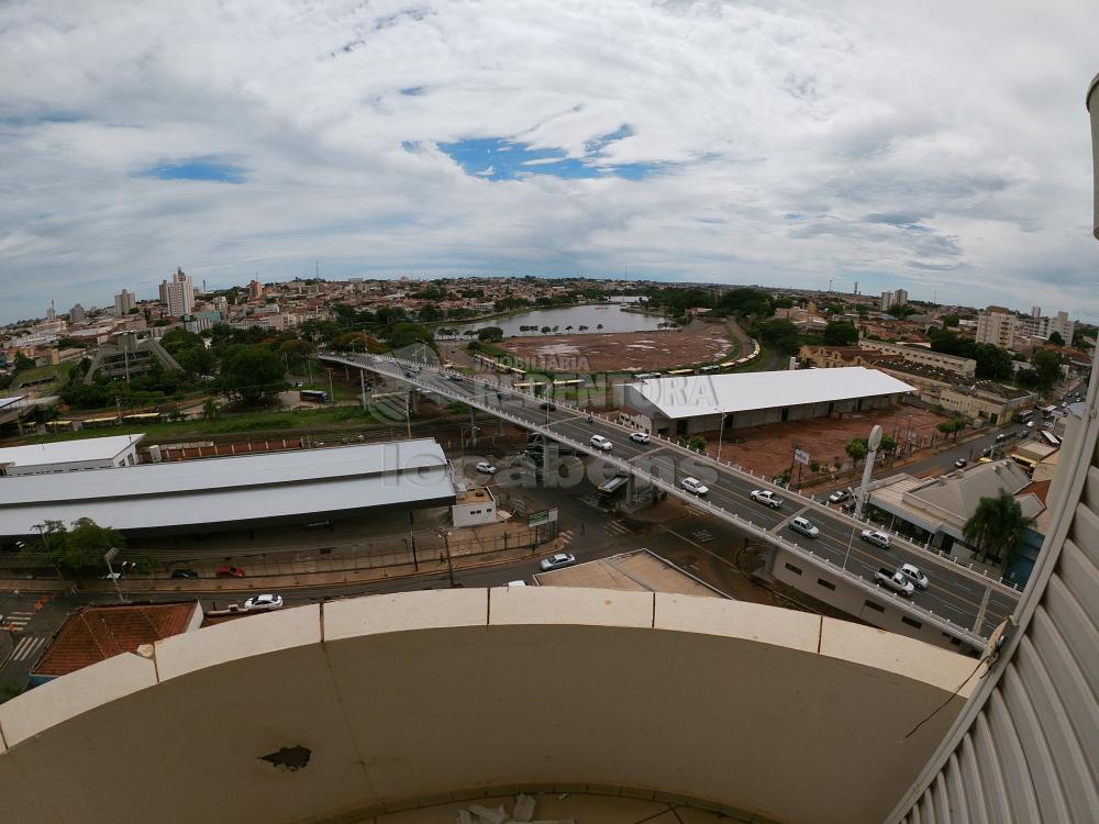 Alugar Apartamento / Padrão em São José do Rio Preto R$ 650,00 - Foto 24