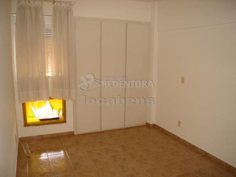 Alugar Apartamento / Padrão em São José do Rio Preto R$ 1.800,00 - Foto 6