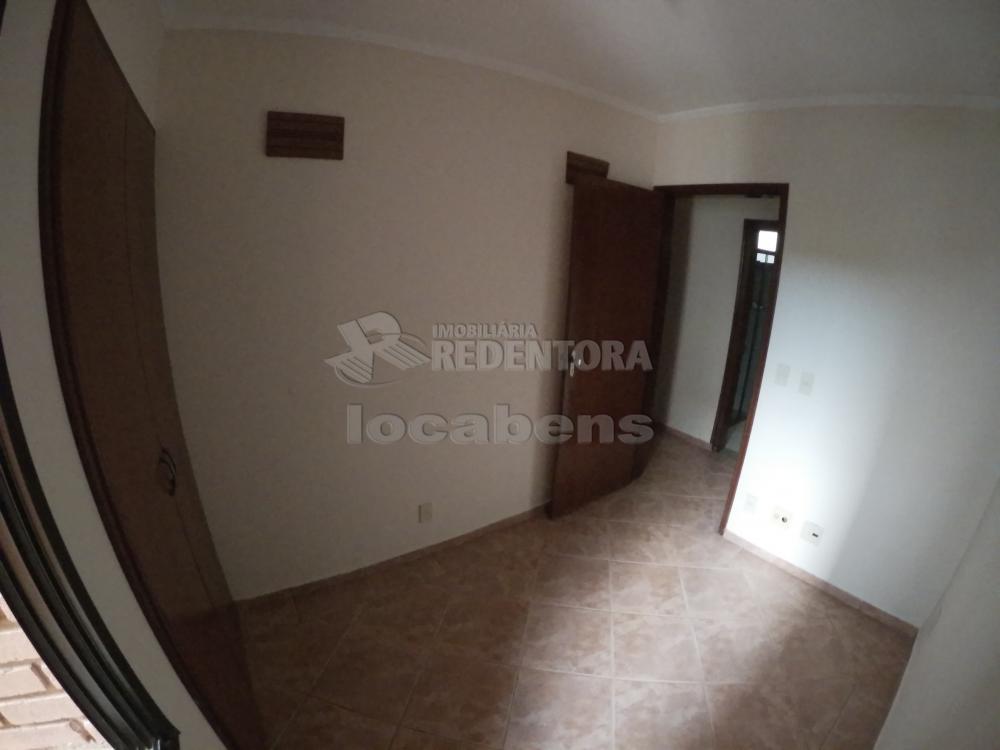 Alugar Apartamento / Padrão em São José do Rio Preto R$ 1.500,00 - Foto 16