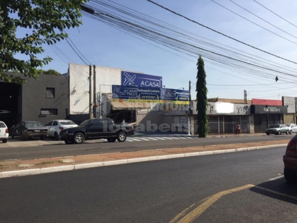 Alugar Comercial / Salão em São José do Rio Preto R$ 2.265,00 - Foto 2