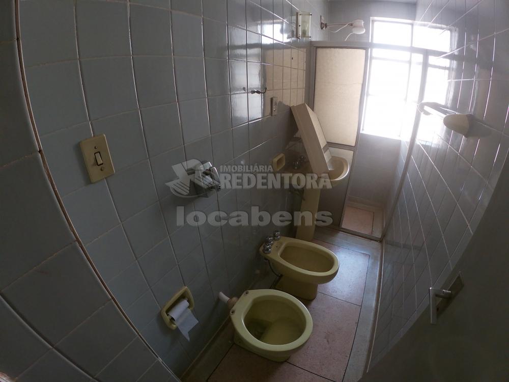 Alugar Apartamento / Padrão em São José do Rio Preto R$ 700,00 - Foto 24