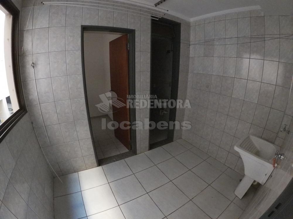 Alugar Apartamento / Padrão em São José do Rio Preto R$ 750,00 - Foto 14