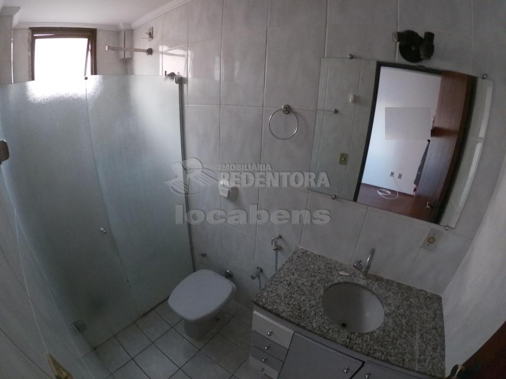 Alugar Apartamento / Padrão em São José do Rio Preto R$ 750,00 - Foto 28