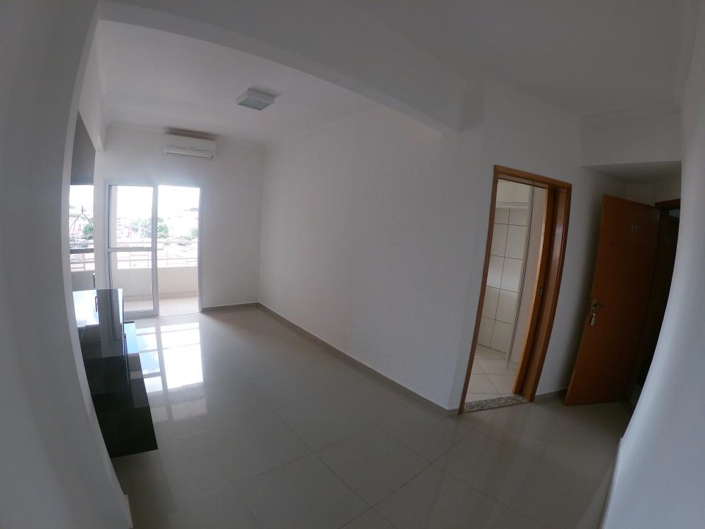 Alugar Apartamento / Padrão em São José do Rio Preto R$ 1.100,00 - Foto 9