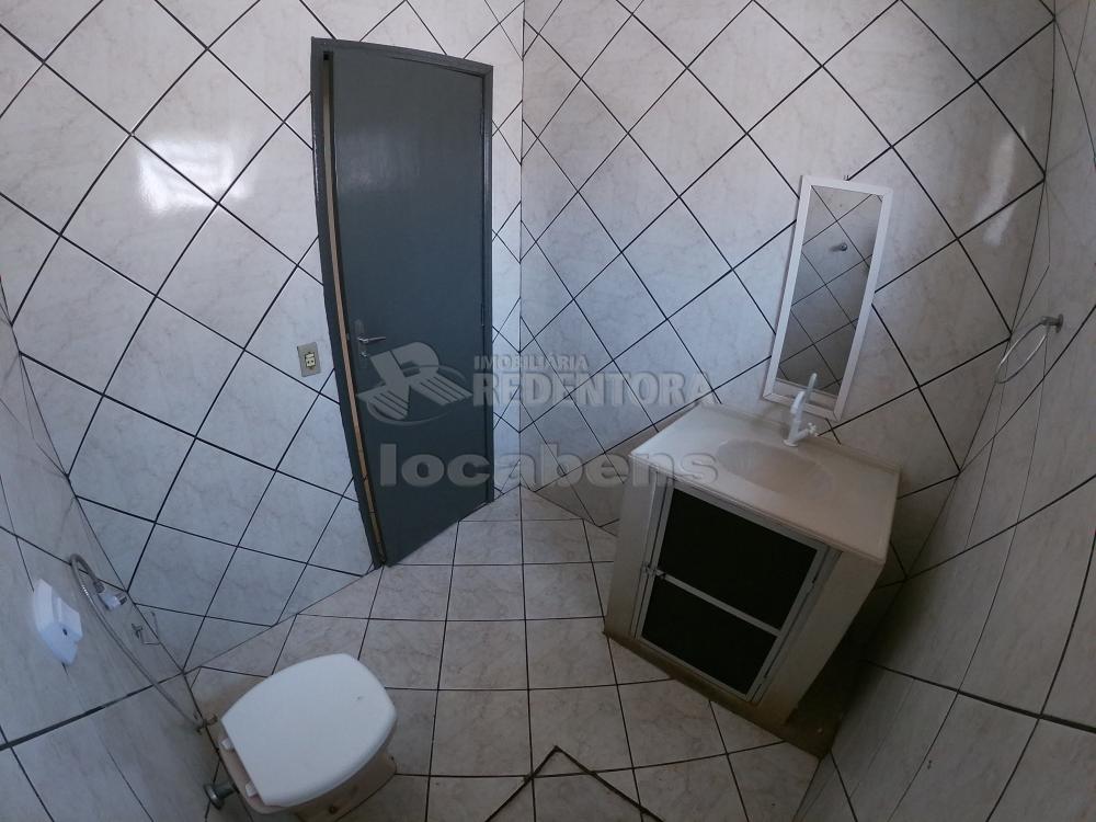 Alugar Casa / Padrão em São José do Rio Preto R$ 1.015,00 - Foto 7