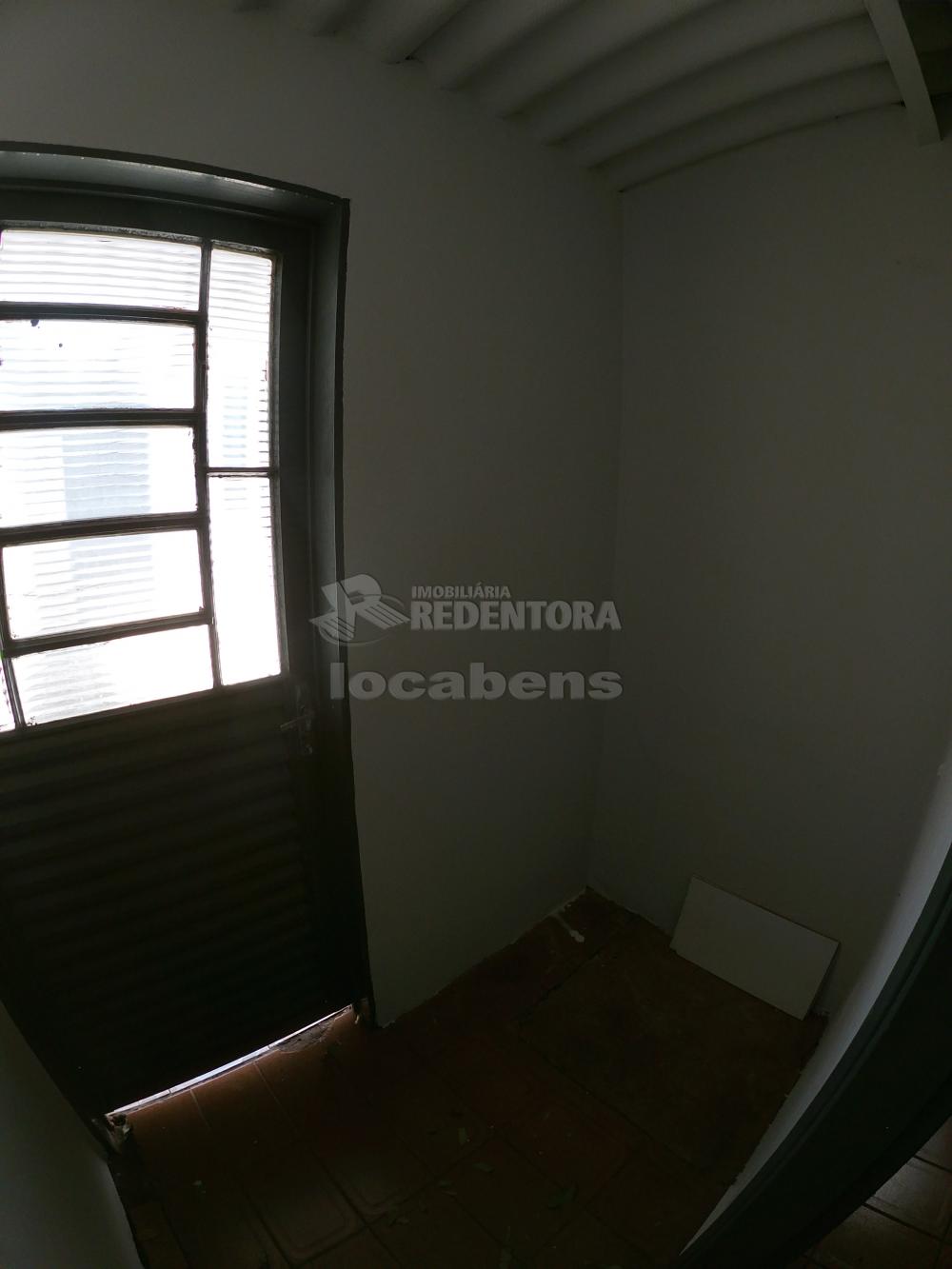 Alugar Casa / Padrão em São José do Rio Preto R$ 1.015,00 - Foto 20