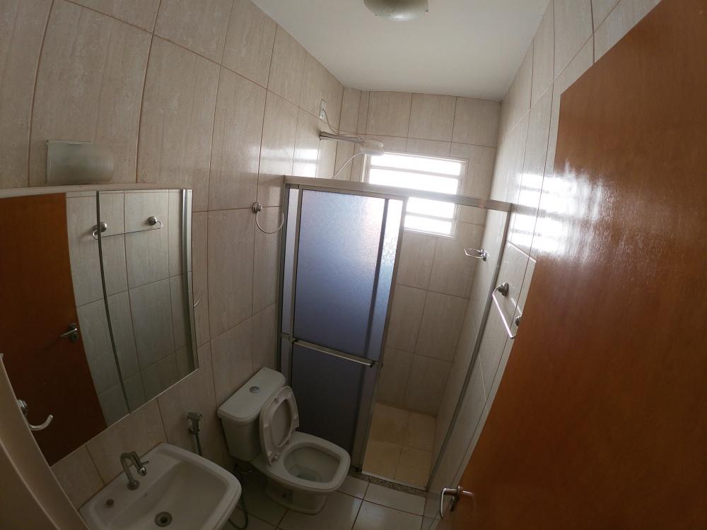 Alugar Casa / Condomínio em São José do Rio Preto R$ 1.200,00 - Foto 7