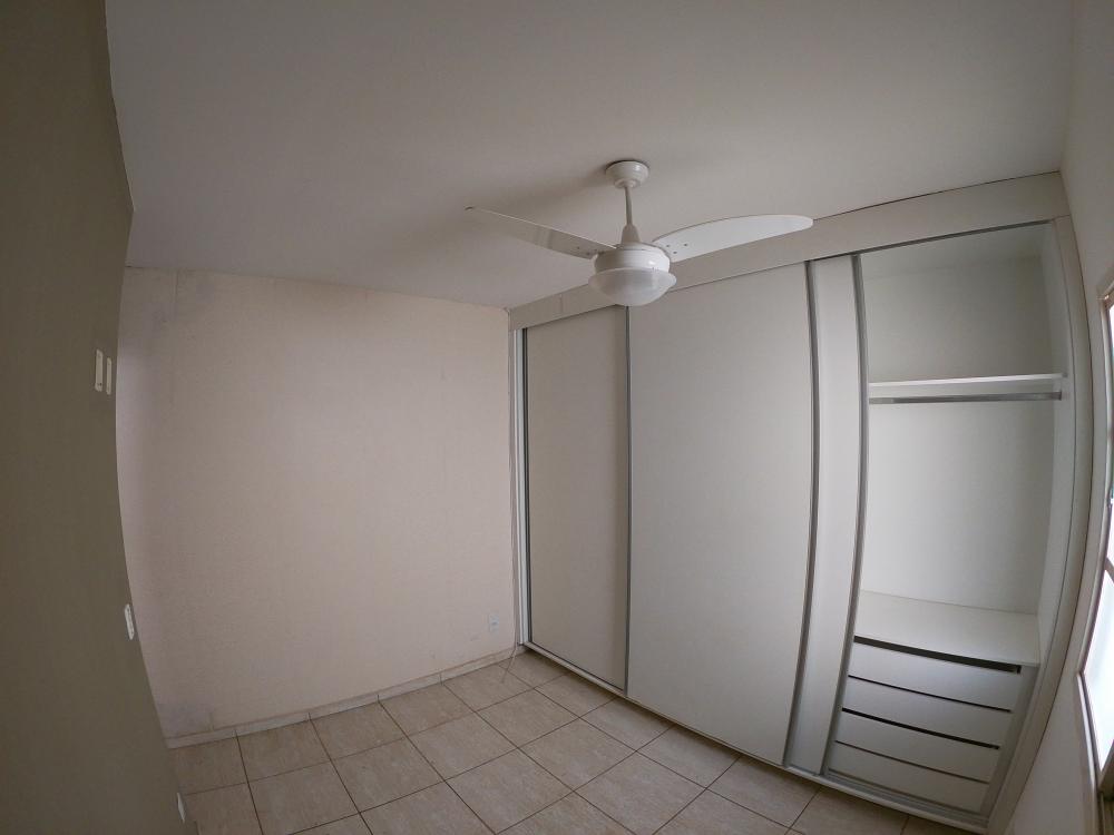 Alugar Casa / Condomínio em São José do Rio Preto R$ 1.200,00 - Foto 9