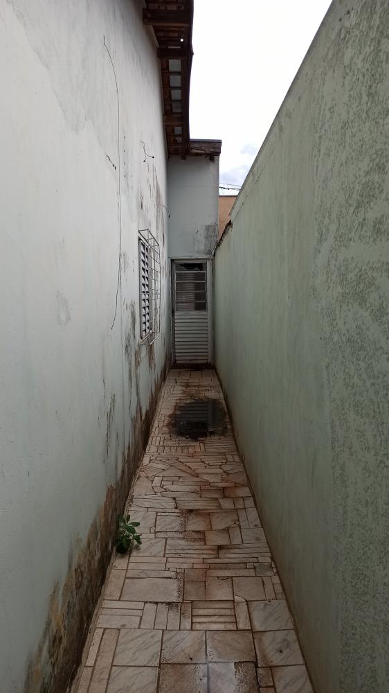 Alugar Casa / Padrão em São José do Rio Preto R$ 800,00 - Foto 24