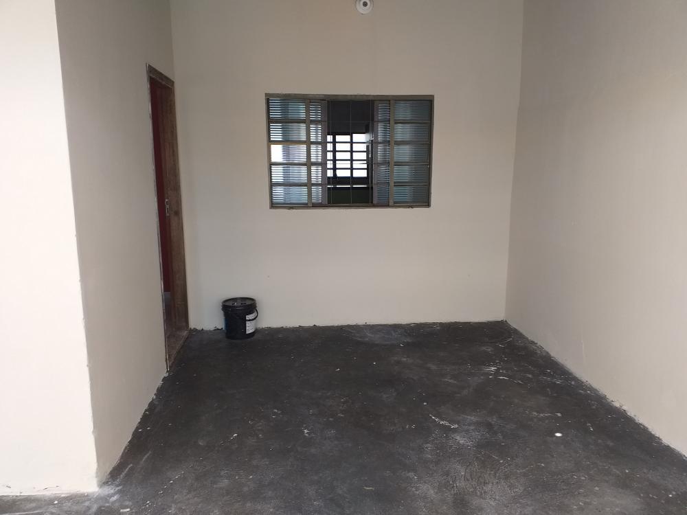 Alugar Casa / Padrão em São José do Rio Preto R$ 780,00 - Foto 6