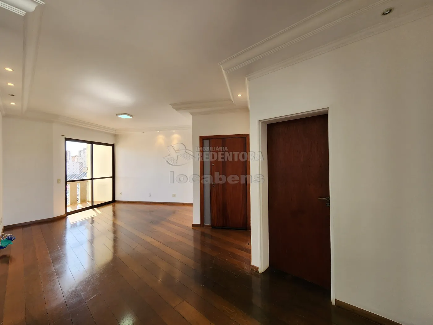 Alugar Apartamento / Padrão em São José do Rio Preto R$ 2.000,00 - Foto 2