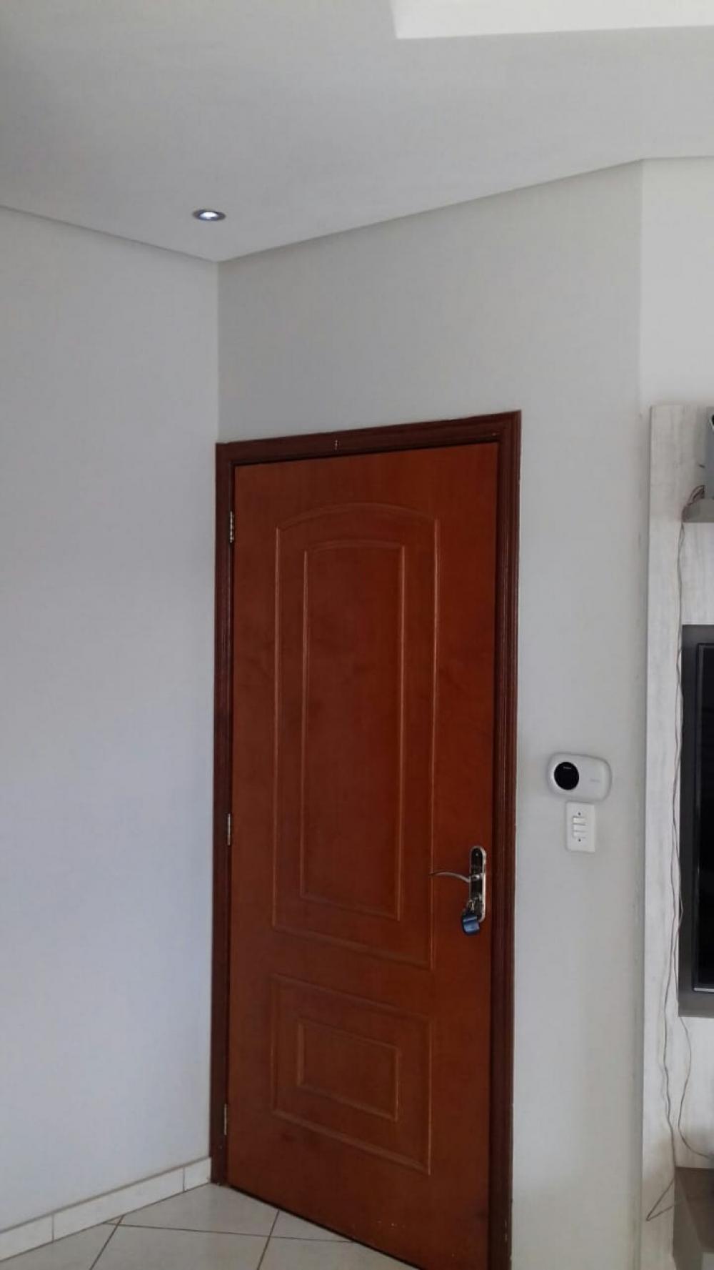 Alugar Casa / Padrão em São José do Rio Preto R$ 1.300,00 - Foto 17