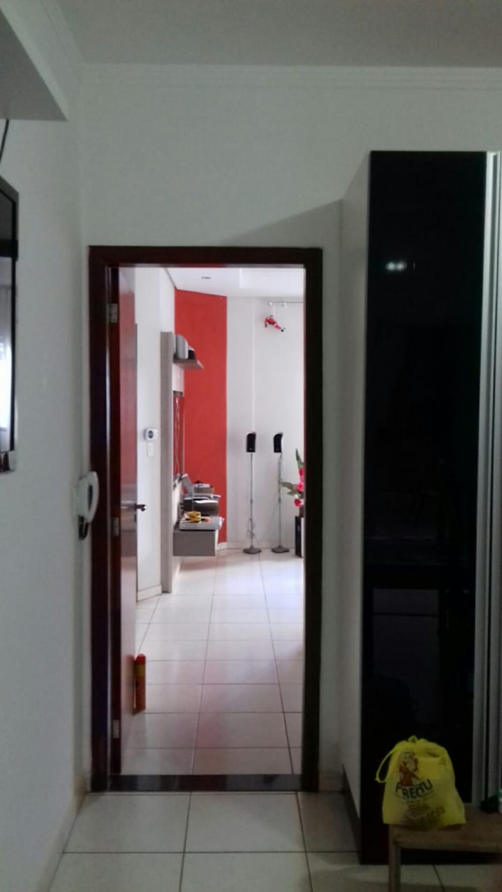 Alugar Casa / Padrão em São José do Rio Preto R$ 1.300,00 - Foto 19