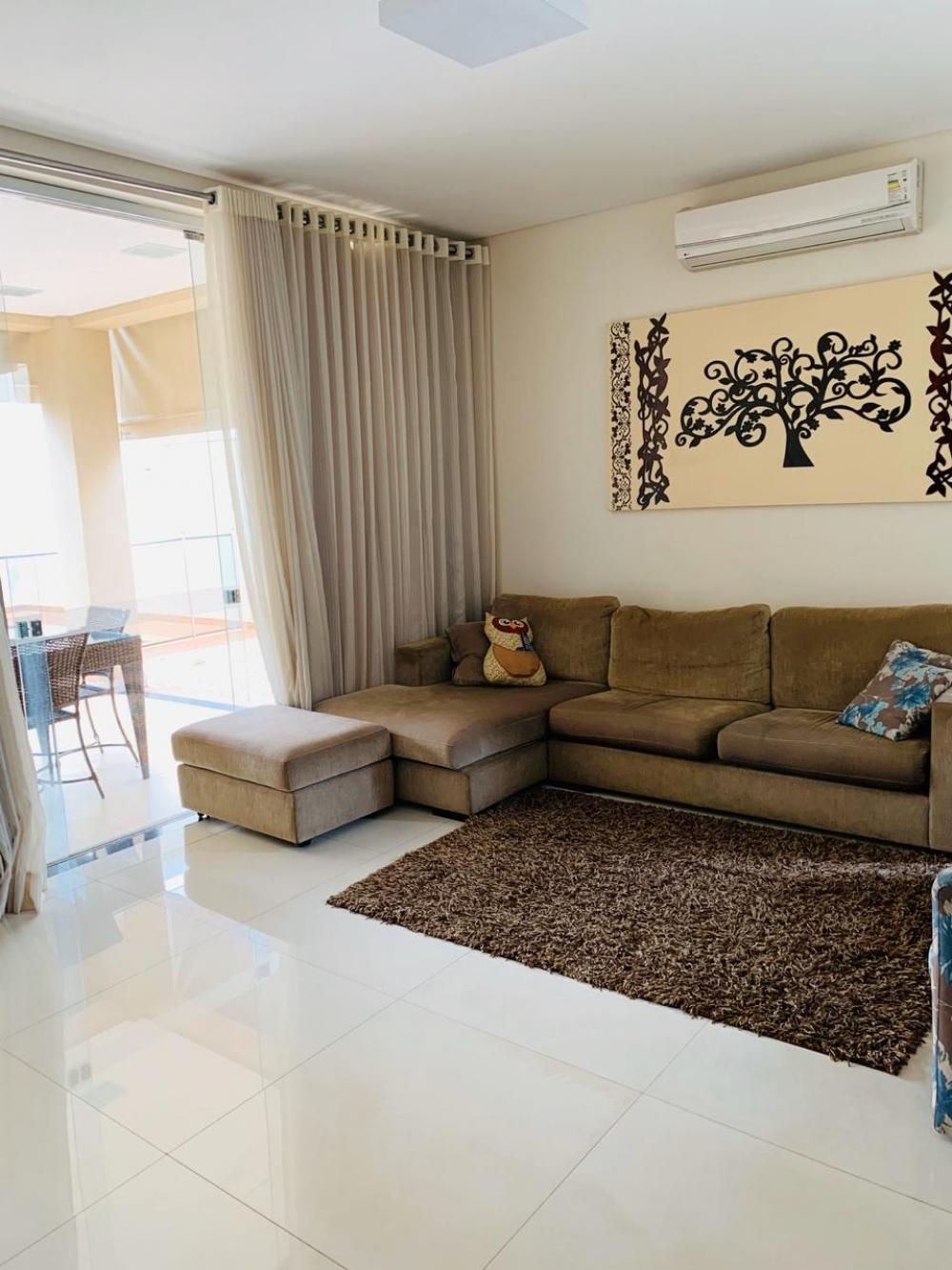 Sao Jose do Rio Preto Casa Venda R$1.800.000,00 Condominio R$600,00 4 Dormitorios 1 Suite Area do terreno 405.00m2 Area construida 389.00m2 Sao Jose do Rio Preto Casa Venda R$1.800.000,00 Condominio R$600,00 4 Dormitorios 1 Suite Area do terreno 405.00m2 Area construida 389.00m2