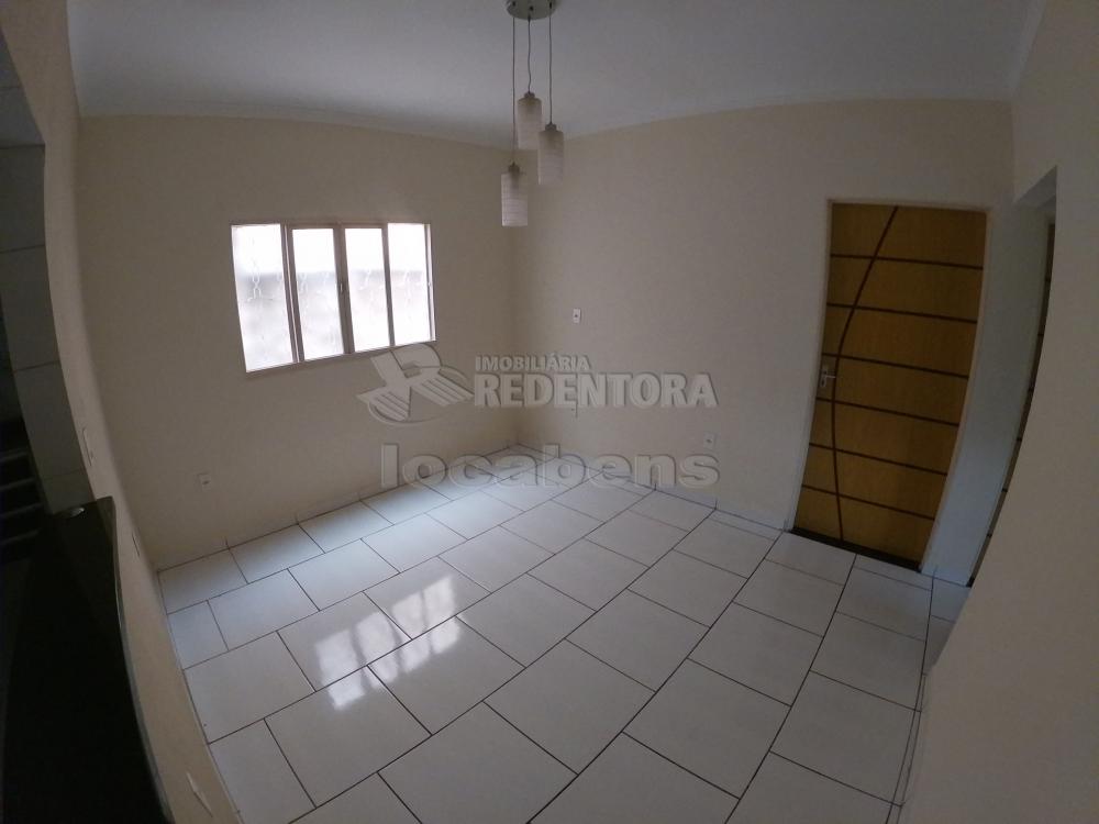 Alugar Casa / Padrão em São José do Rio Preto R$ 900,00 - Foto 14